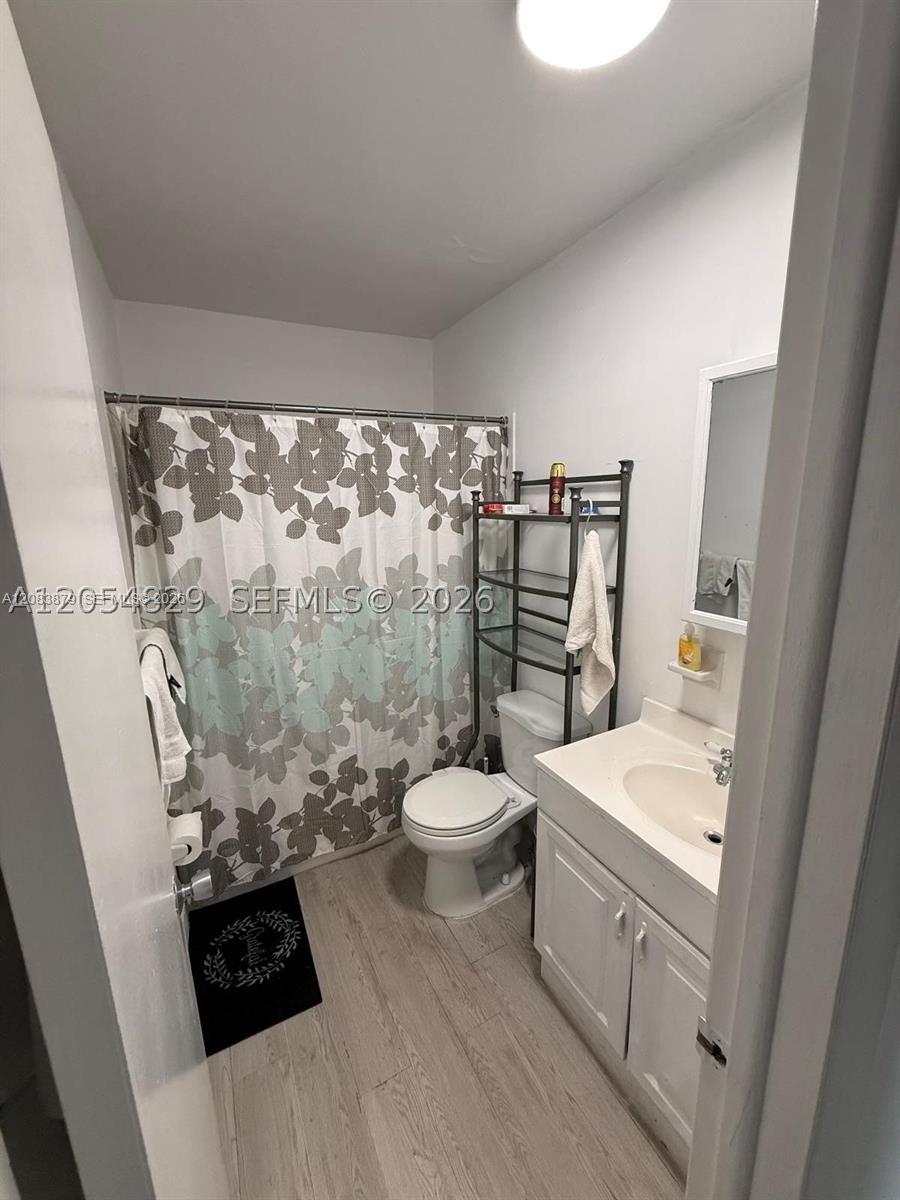 3536 NE 168th St # 403, North Miami Beach FL 33160 photo 3