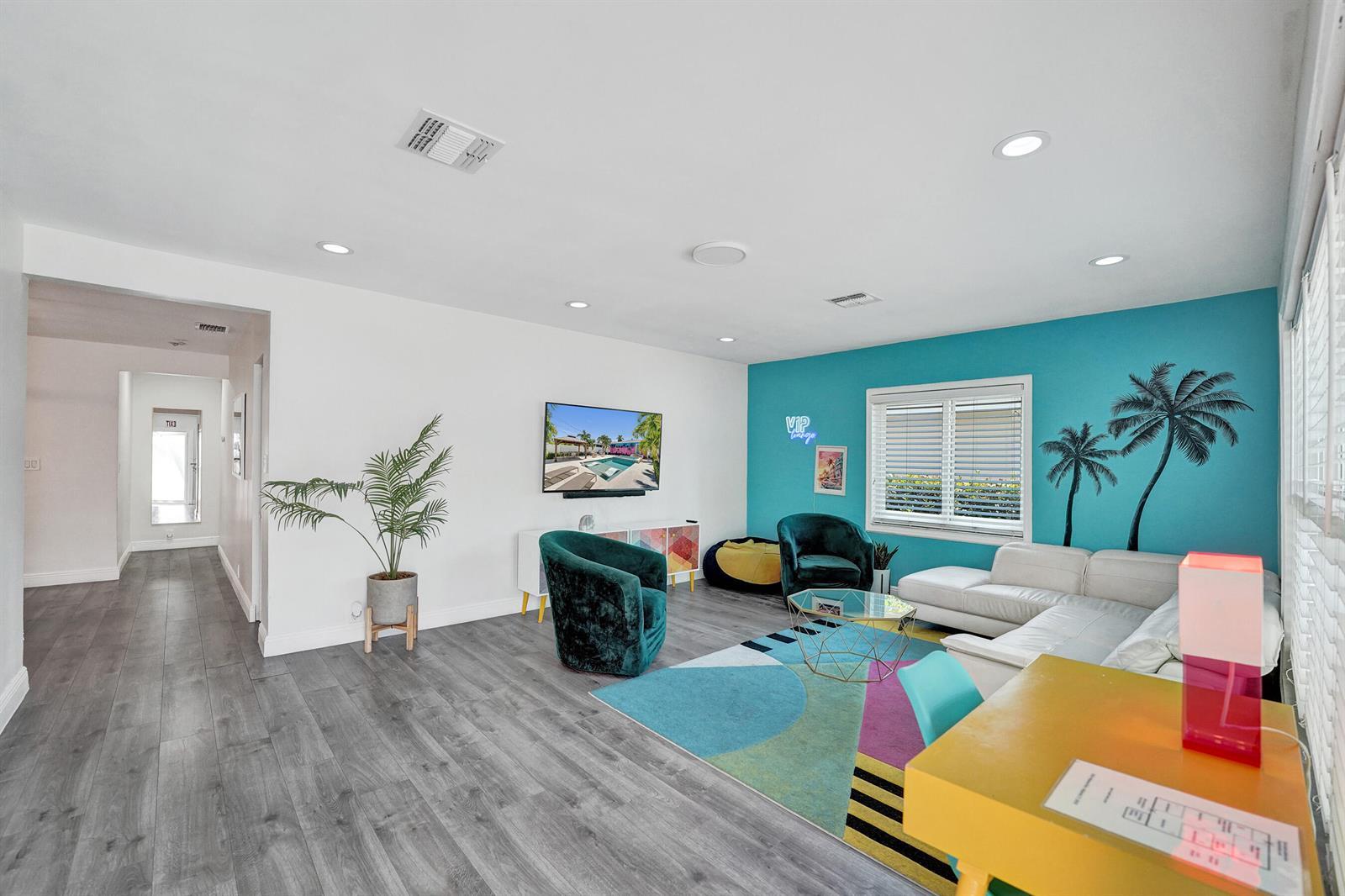 1535 Hollywood Boulevard, Hollywood FL 33020 photo 3