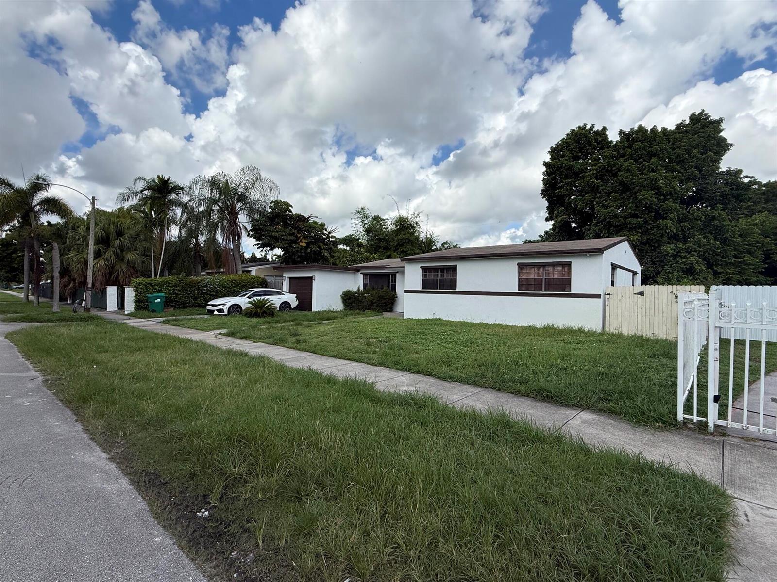 761 NW 183RD Drive, Miami Gardens FL 33169 photo 5