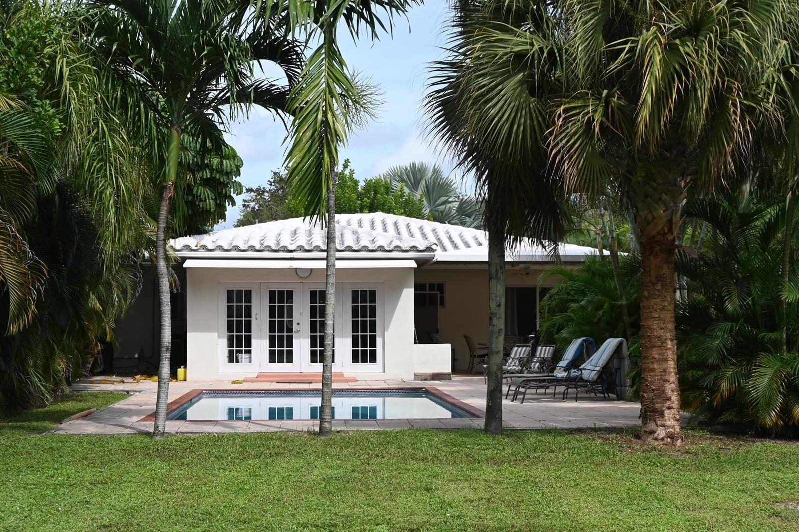 2418 VAN BUREN Street, Hollywood FL 33020 photo 3
