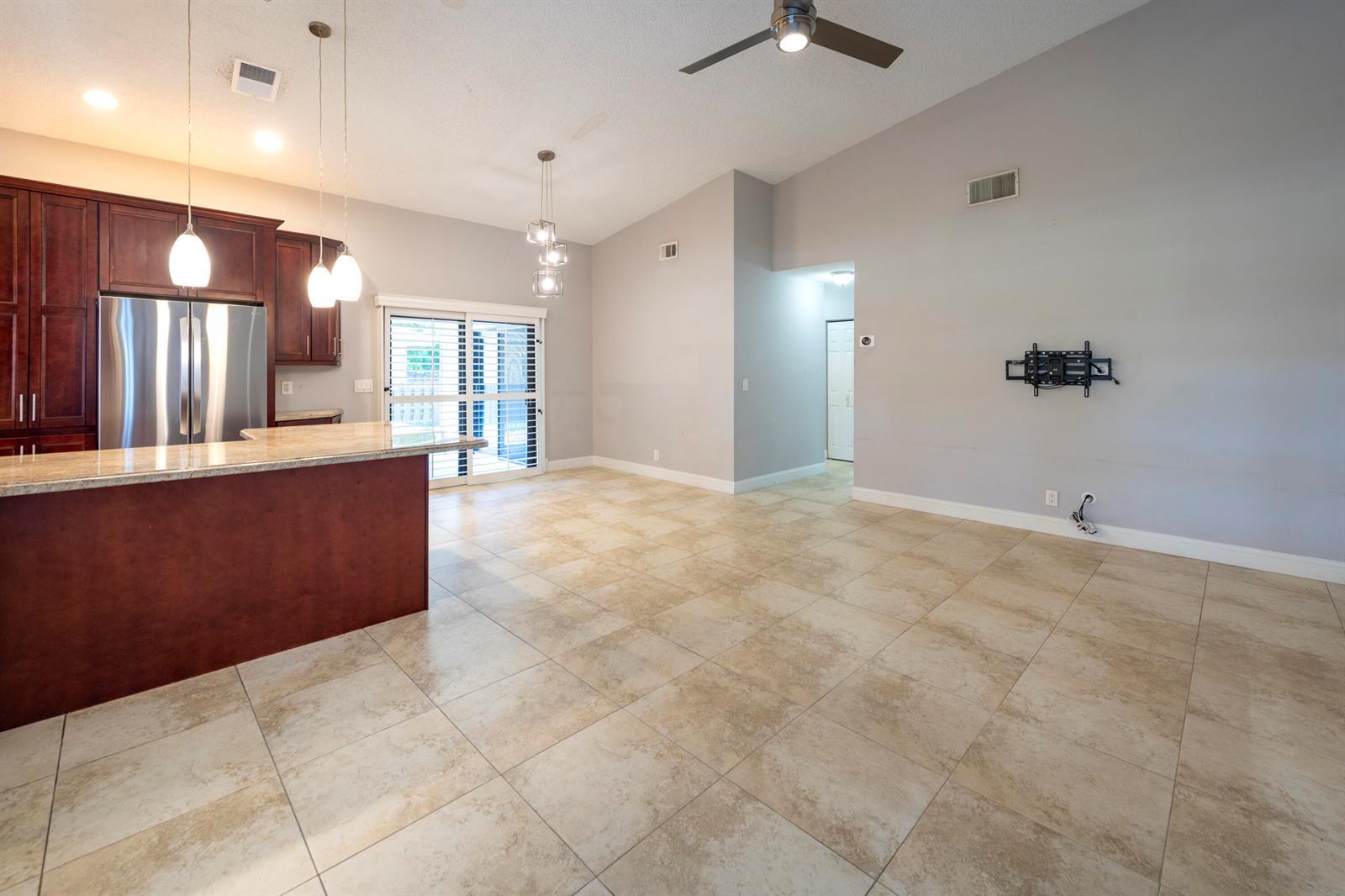 325 NW 65TH Terrace # 325, Plantation FL 33317 photo 3