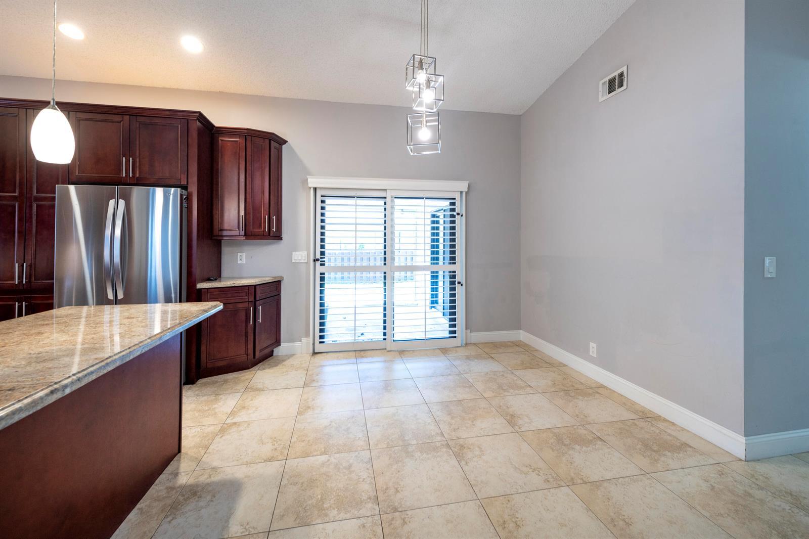 325 NW 65TH Terrace # 325, Plantation FL 33317 photo 4