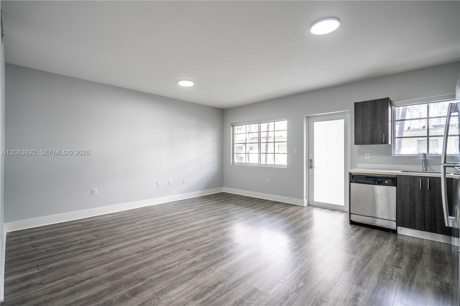331 85th St # 10, Miami Beach FL 33141 photo 4