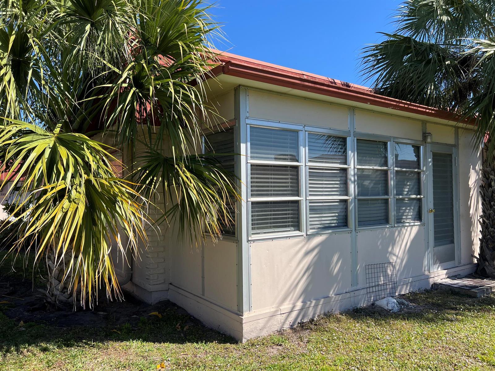 254 Seville K # 254, Delray Beach FL 33446 photo 3