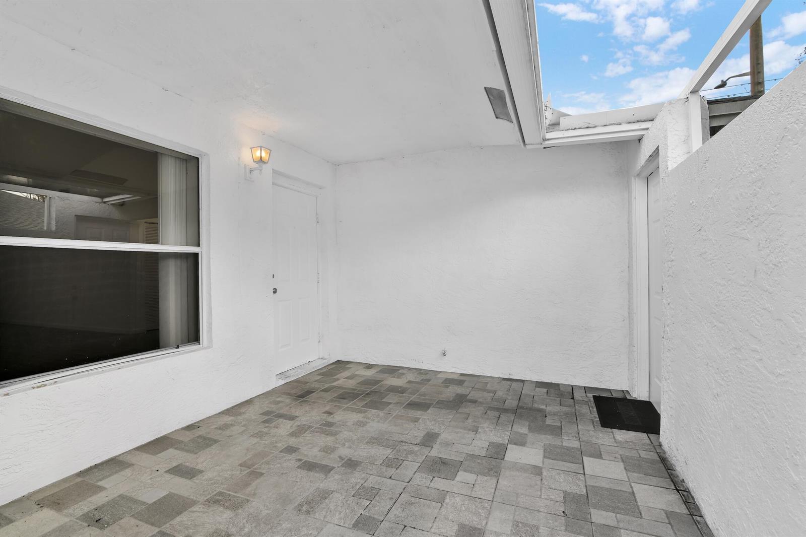 13978 Folkestone Circle, Wellington FL 33414 photo 3