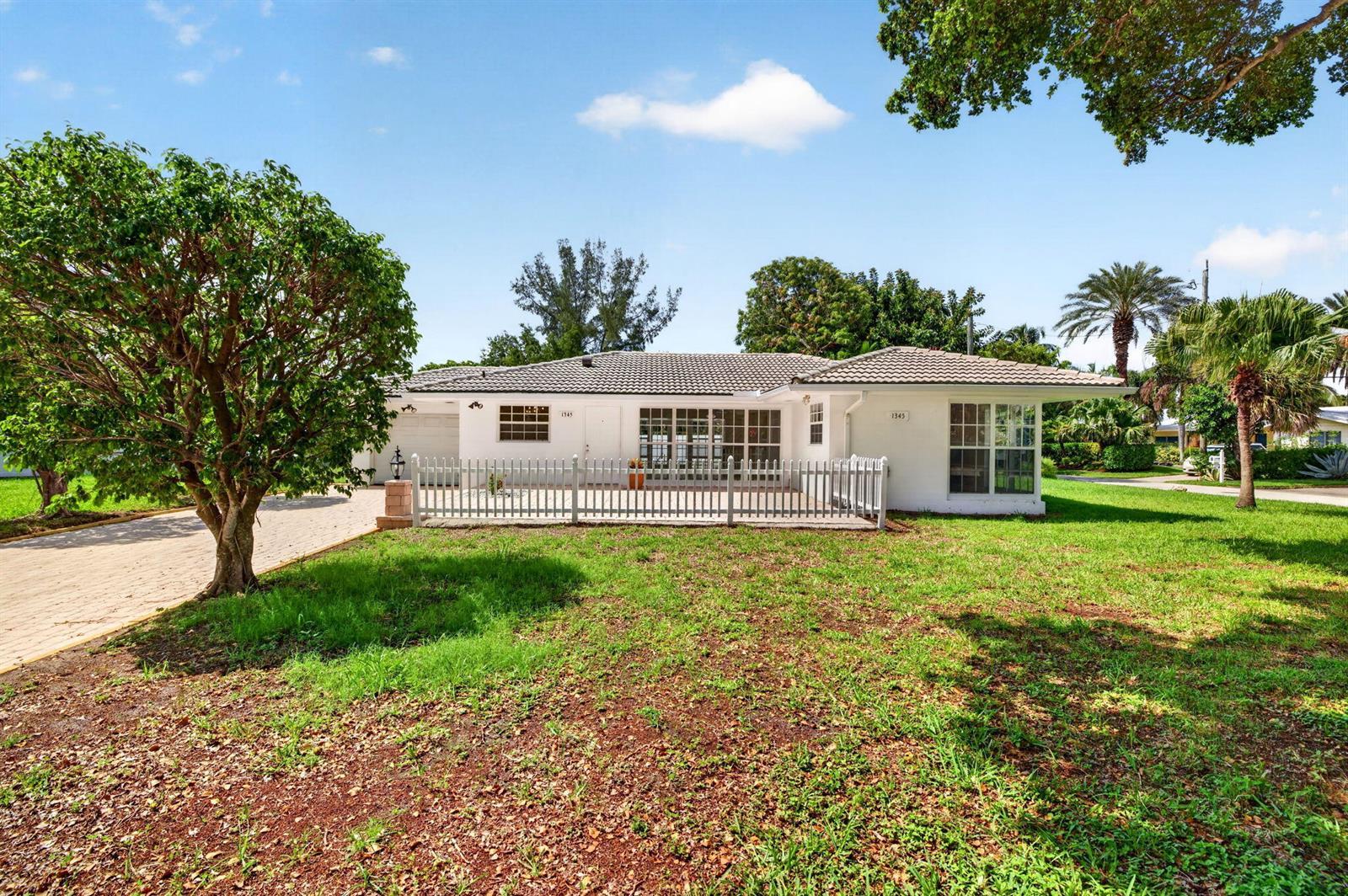 1345 E Terra Mar Drive, Pompano Beach FL 33062 photo 2