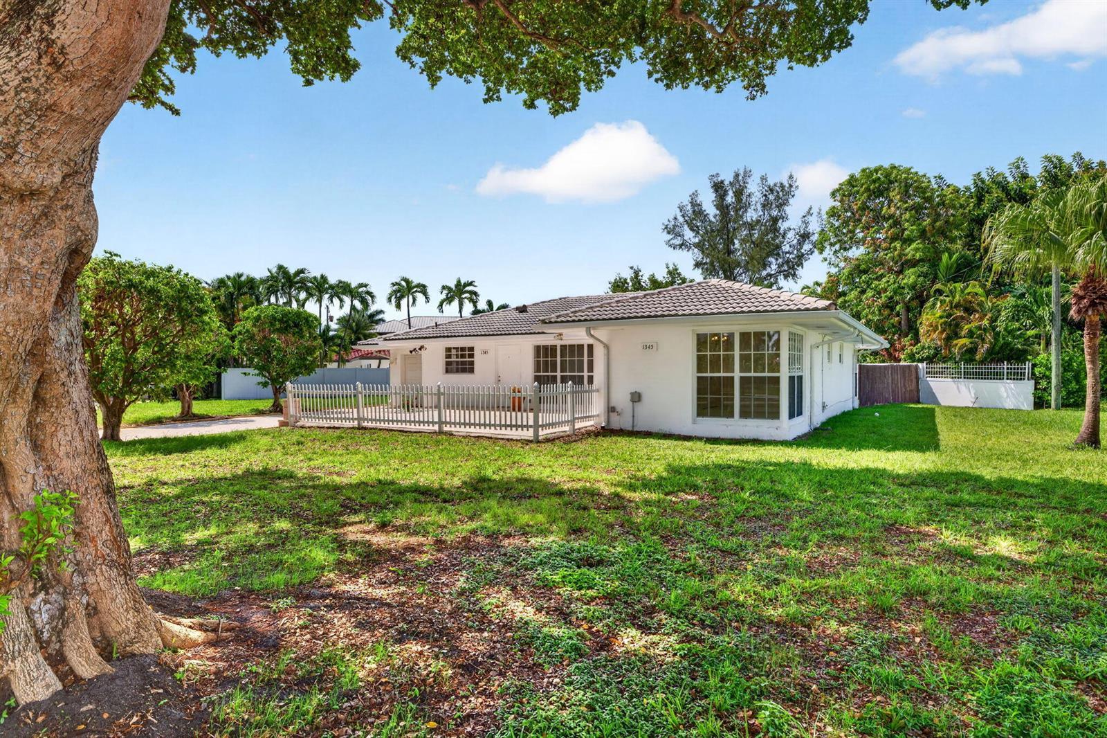 1345 E Terra Mar Drive, Pompano Beach FL 33062 photo 3