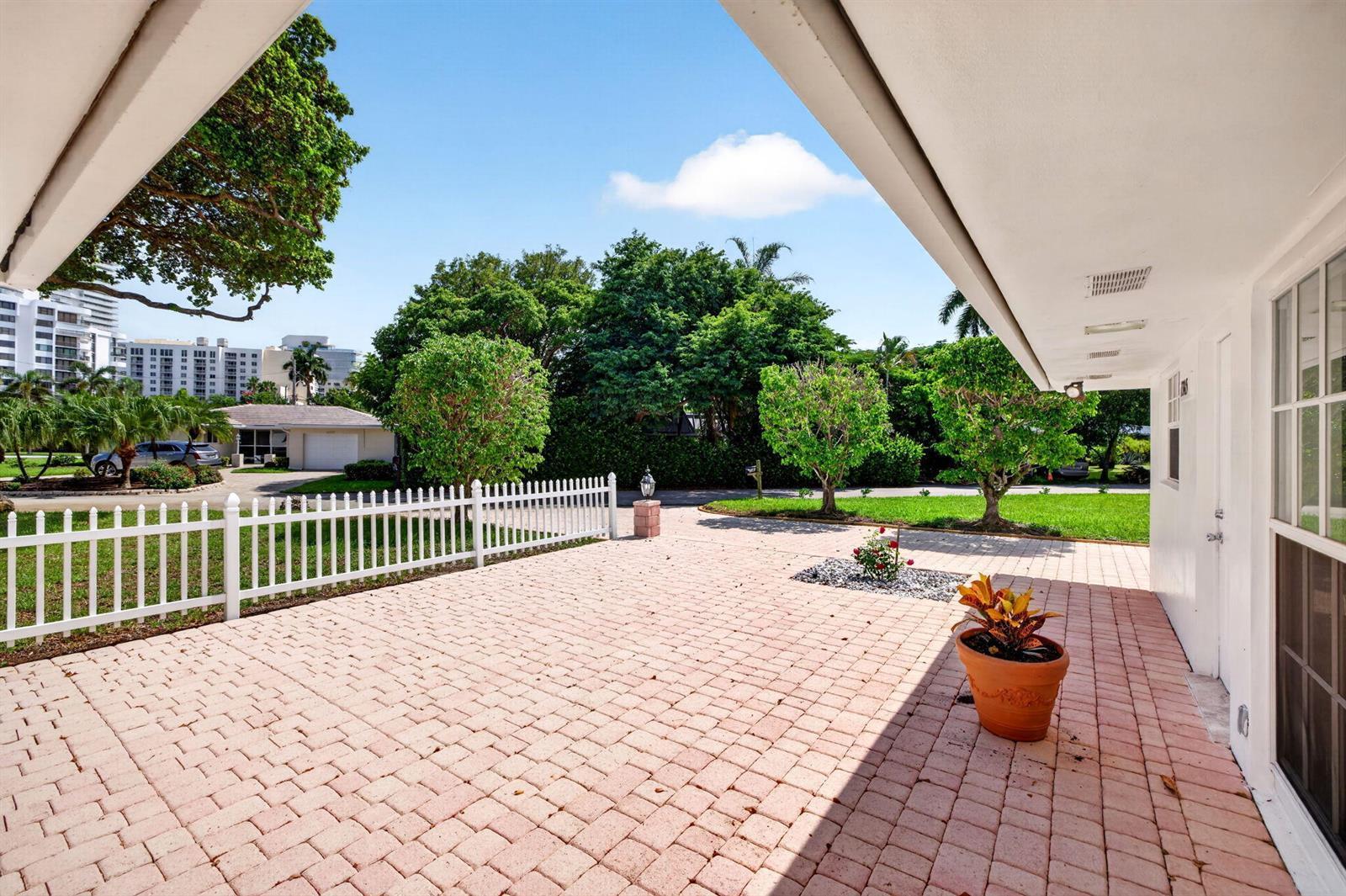 1345 E Terra Mar Drive, Pompano Beach FL 33062 photo 5