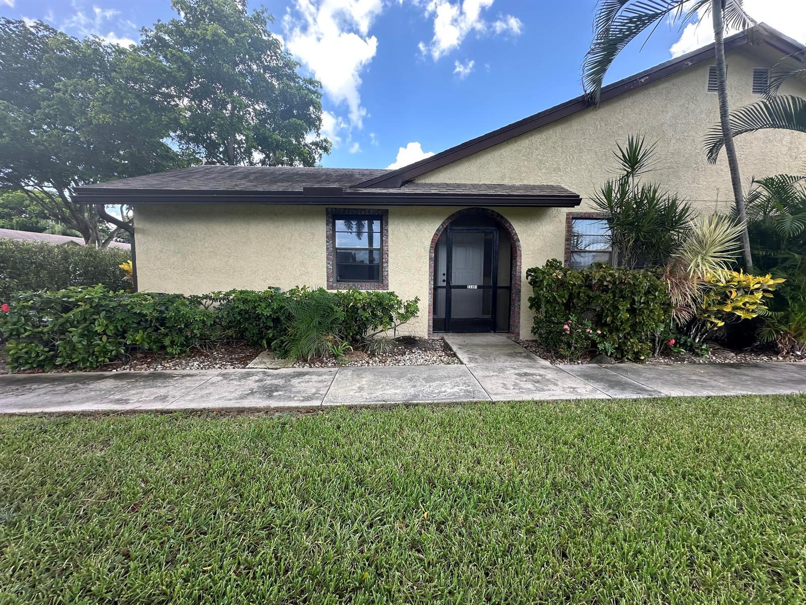 23301 BARLAKE Drive # 23, Boca Raton FL 33433 photo 2