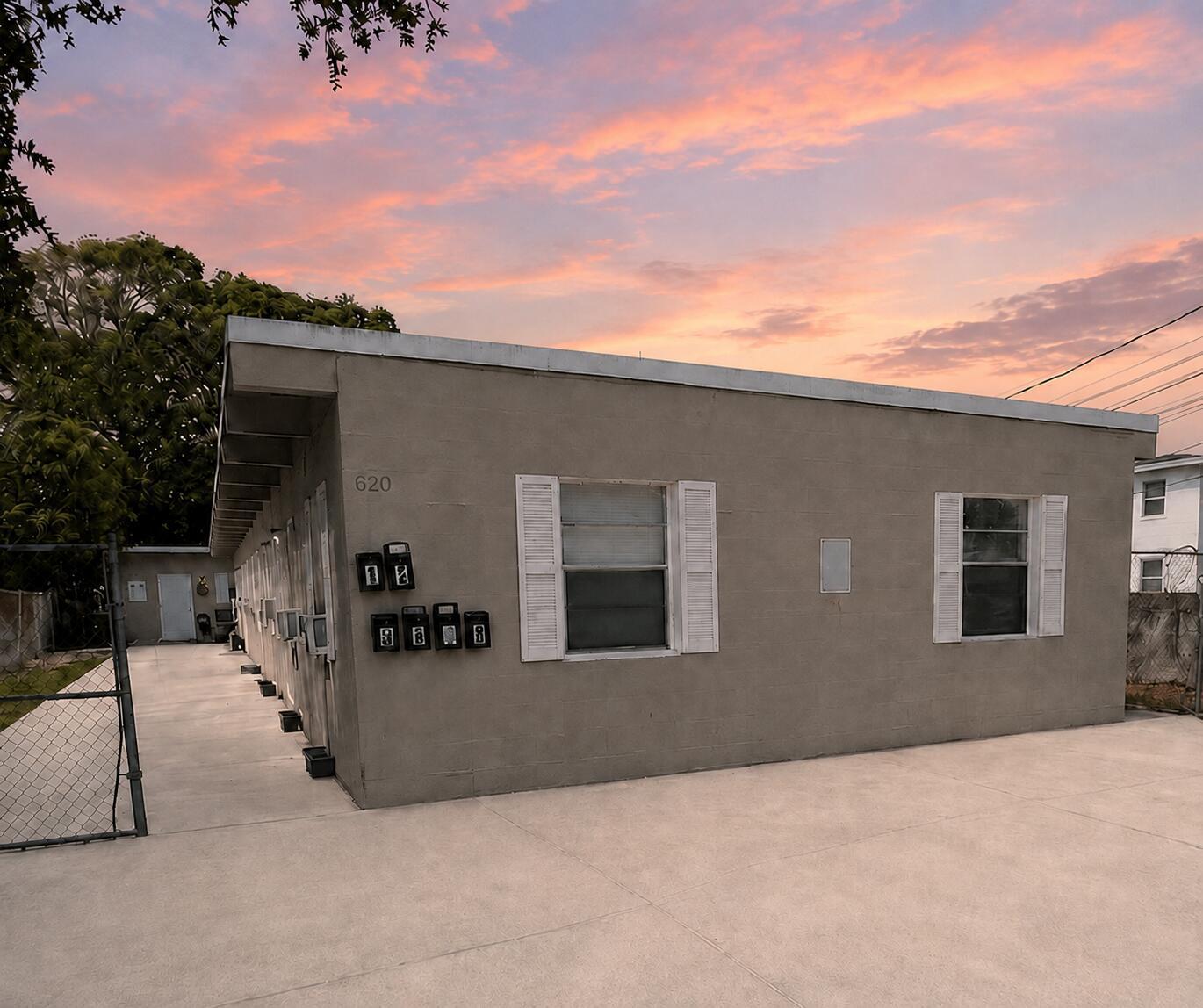 620 20th Street, West Palm Beach FL 33407