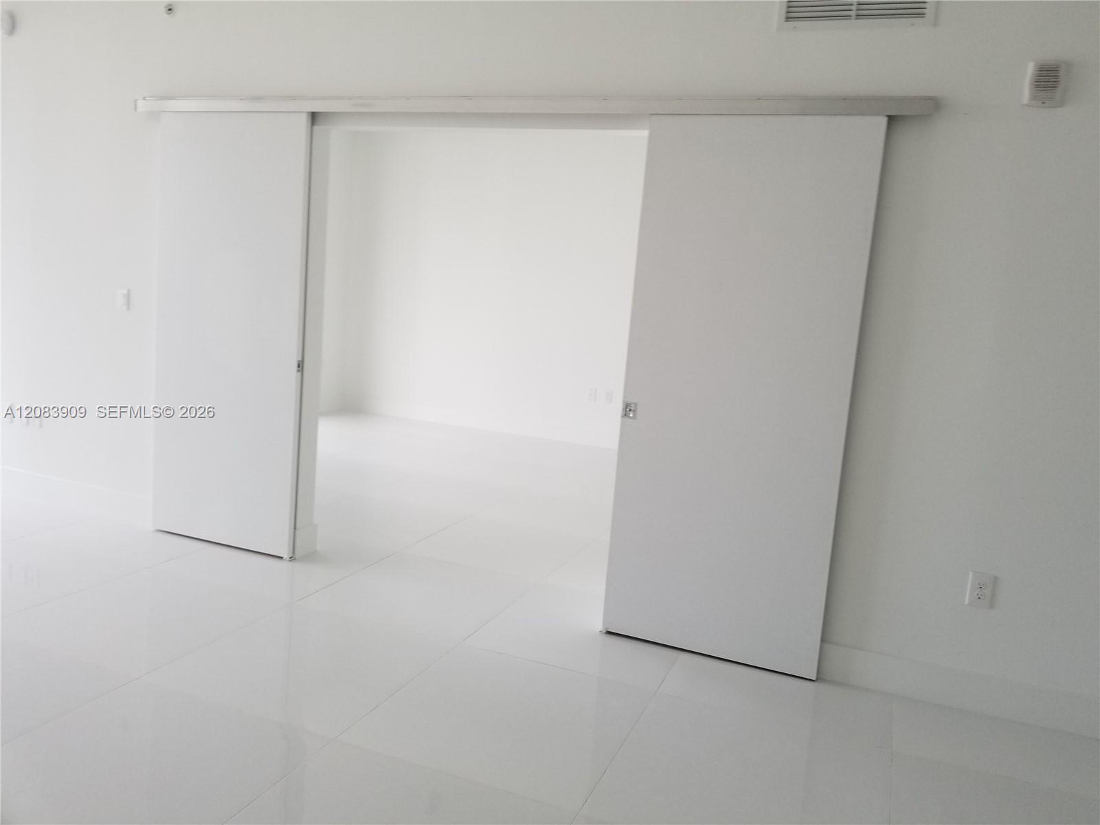 1010 Brickell Ave # 2308, Miami FL 33131 photo 2