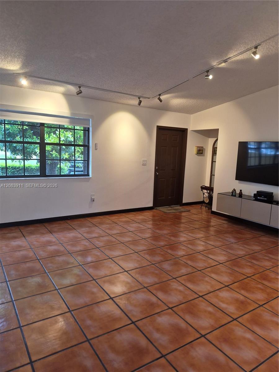 8433 SW 147th Pl, Miami FL 33193 photo 3