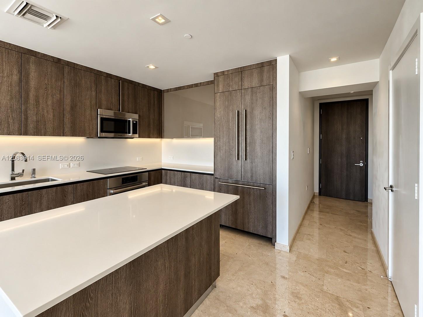 88 SW 7th St # 1808, Miami FL 33130 photo 3