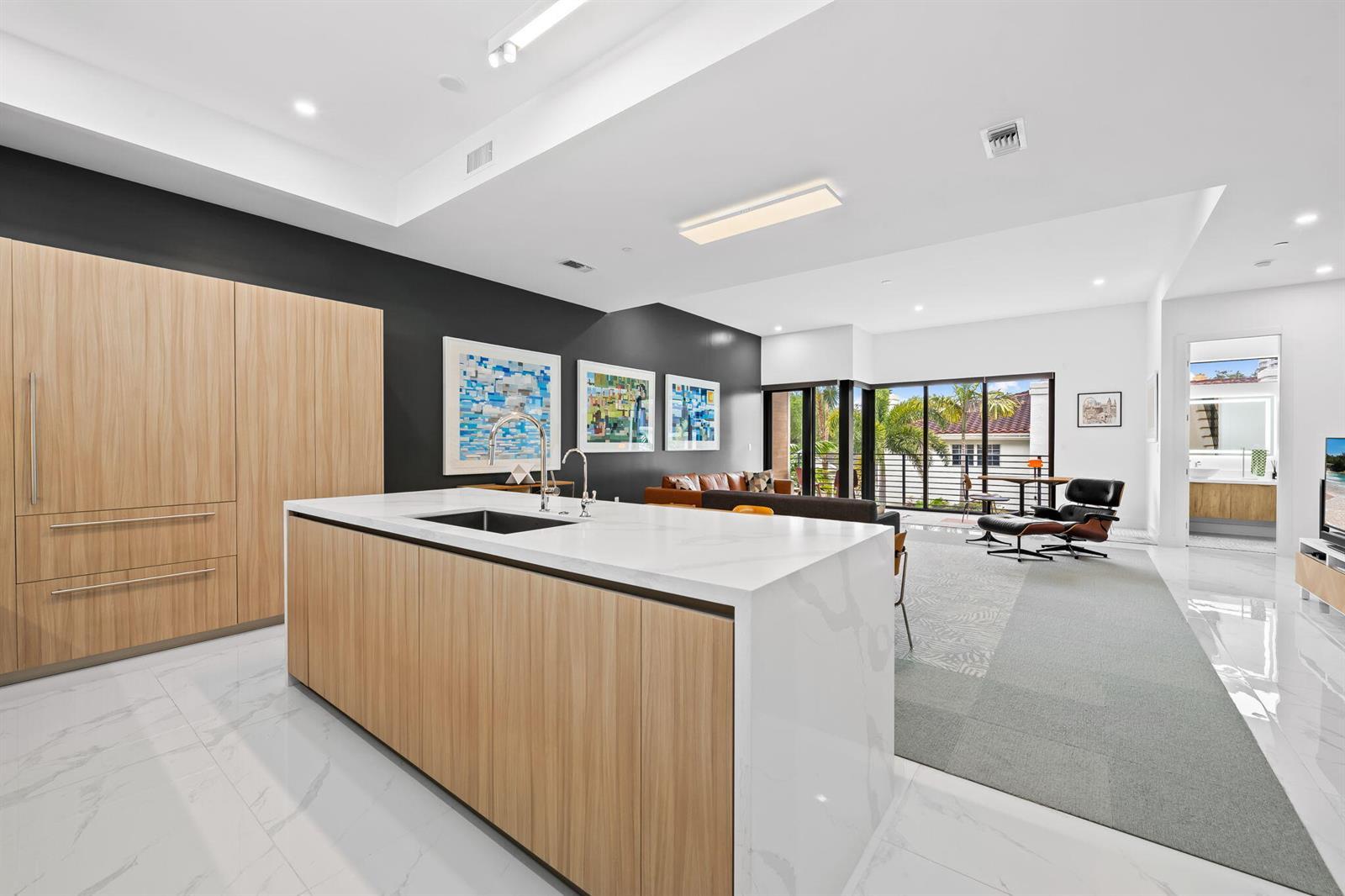 818 NE 2ND Street, Fort Lauderdale FL 33301 photo 4