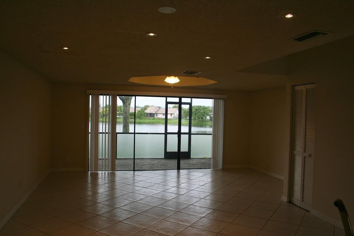 4733 NW 90TH Avenue, Sunrise FL 33351 photo 3