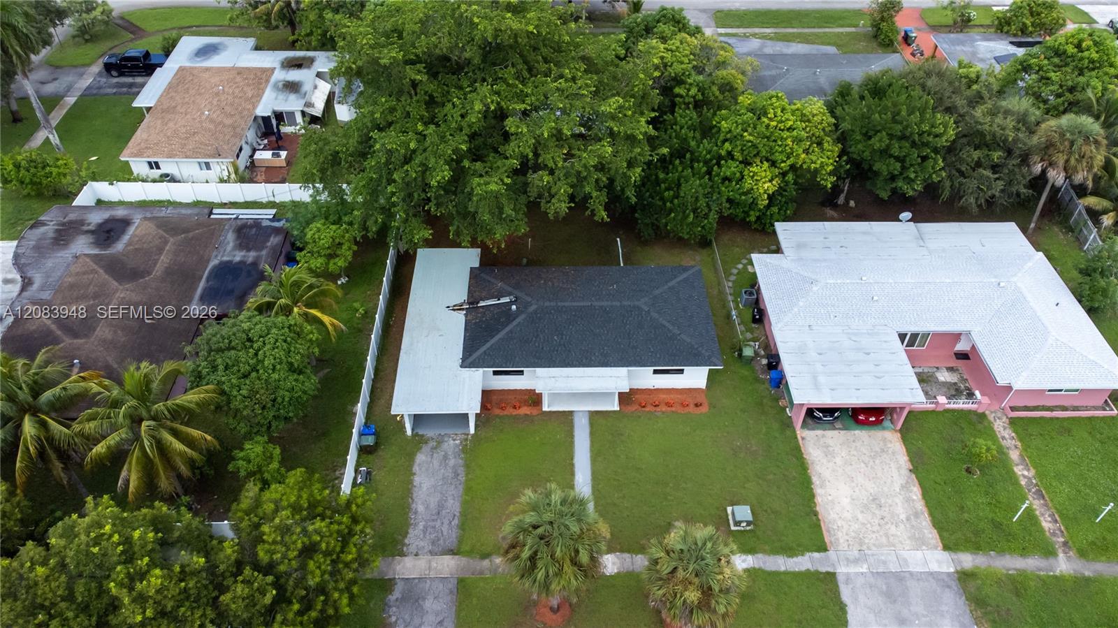 810 Wyoming Ave, Fort Lauderdale FL 33312 photo 3
