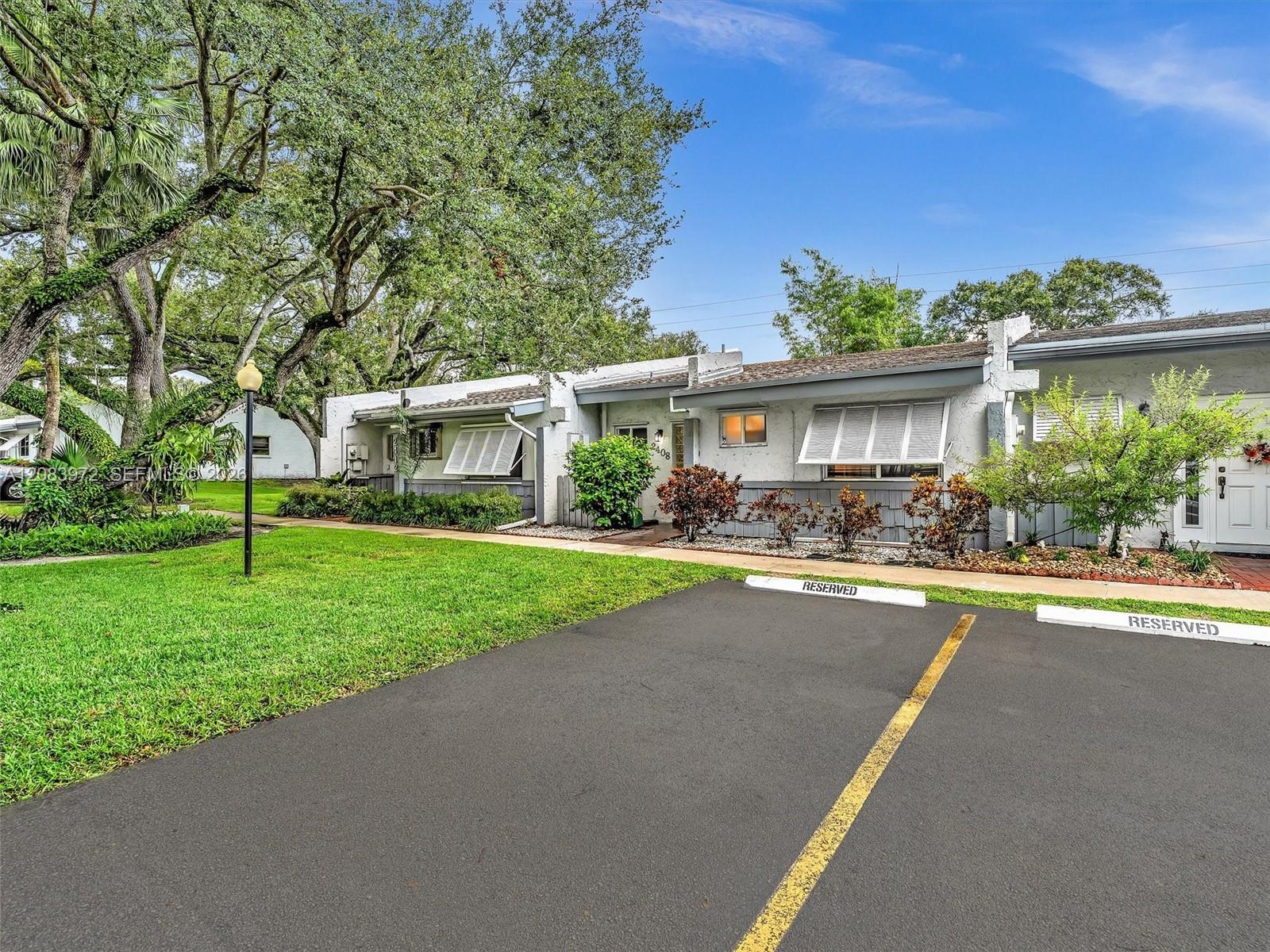 2408 N 35th Ave, Hollywood FL 33021 photo 4