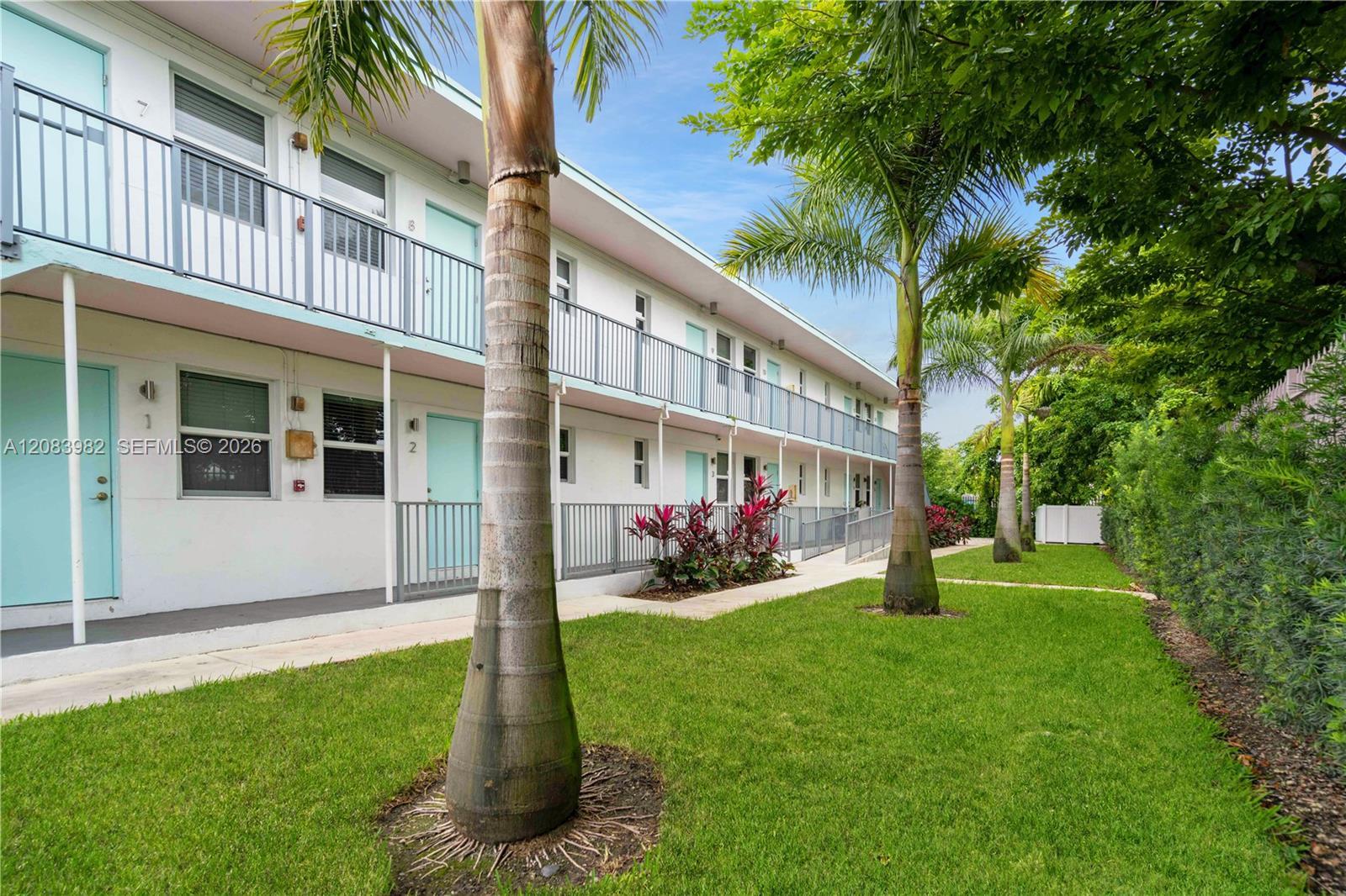 1950 NW 2nd Ct # 11, Miami FL 33136