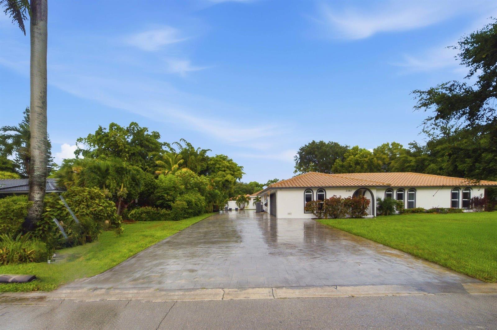 2380 NW 107TH Avenue, Coral Springs FL 33065 photo 3