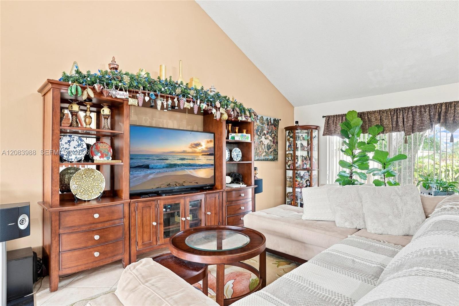 18209 NW 61st Ct, Hialeah FL 33015 photo 5