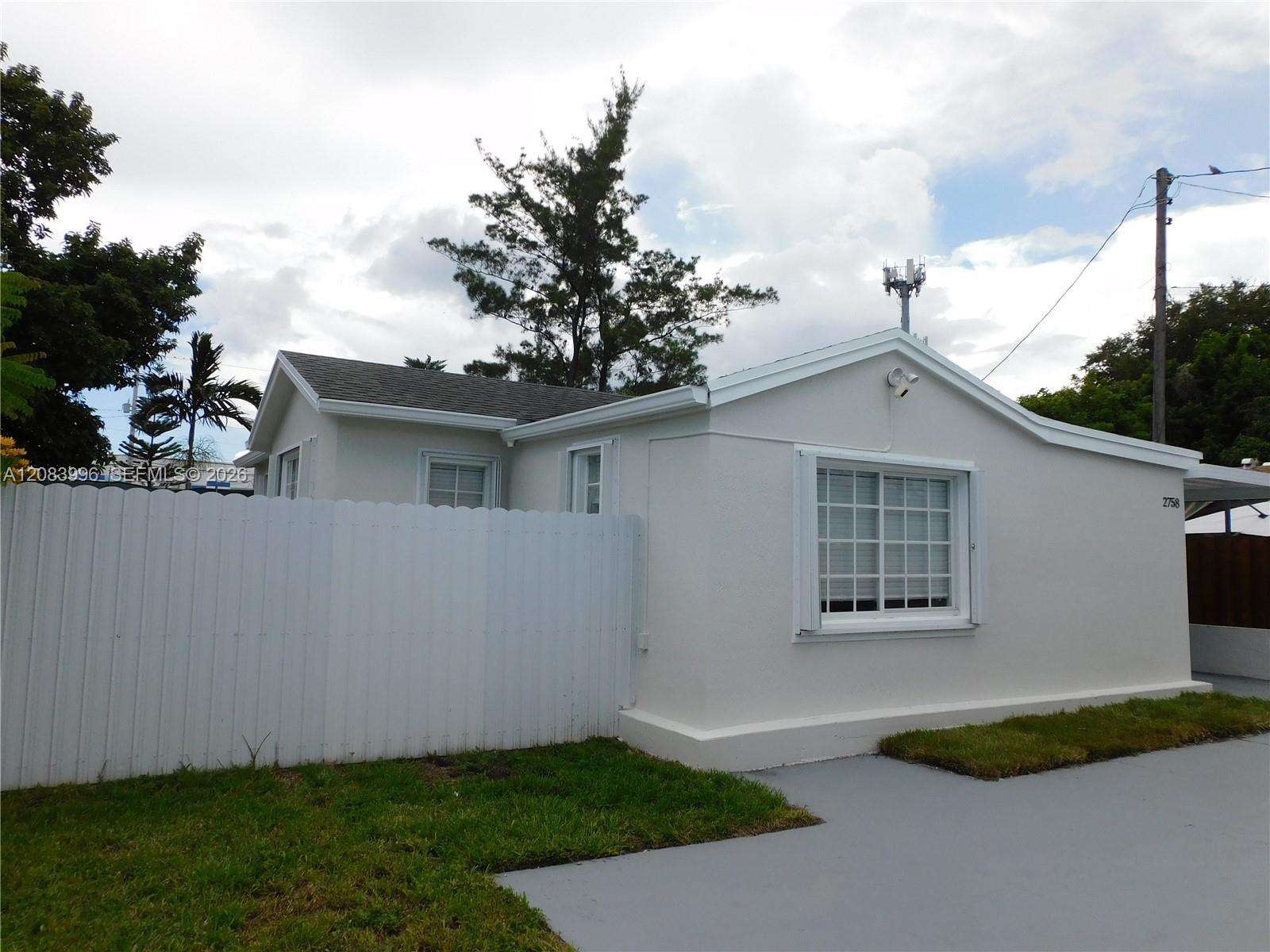 2754 NW 26th St # C, Miami FL 33142 photo 2