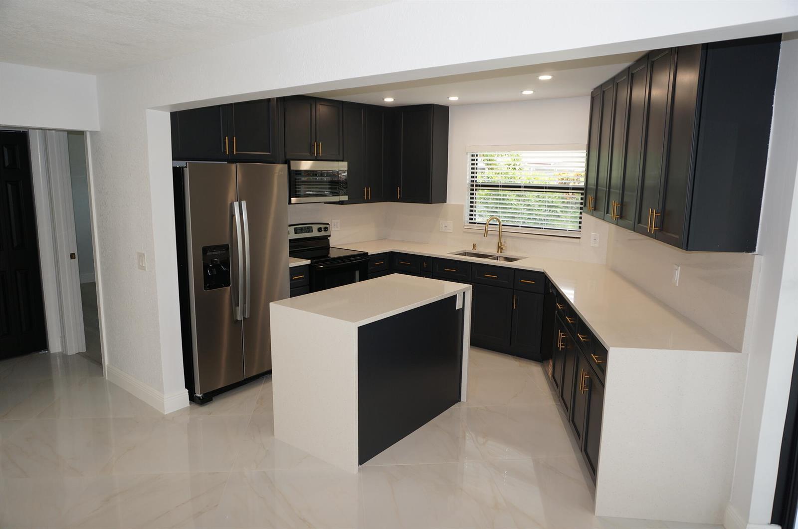 1513 39TH Street, West Palm Beach FL 33407