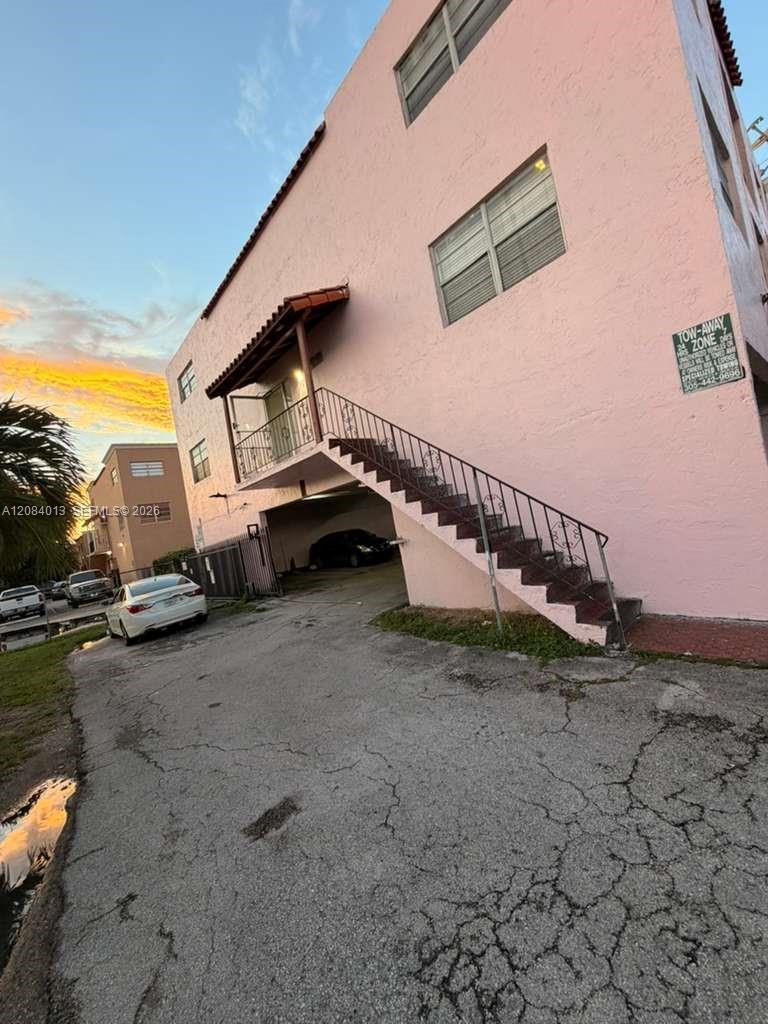 1255 W 53rd St # 202, Hialeah FL 33012