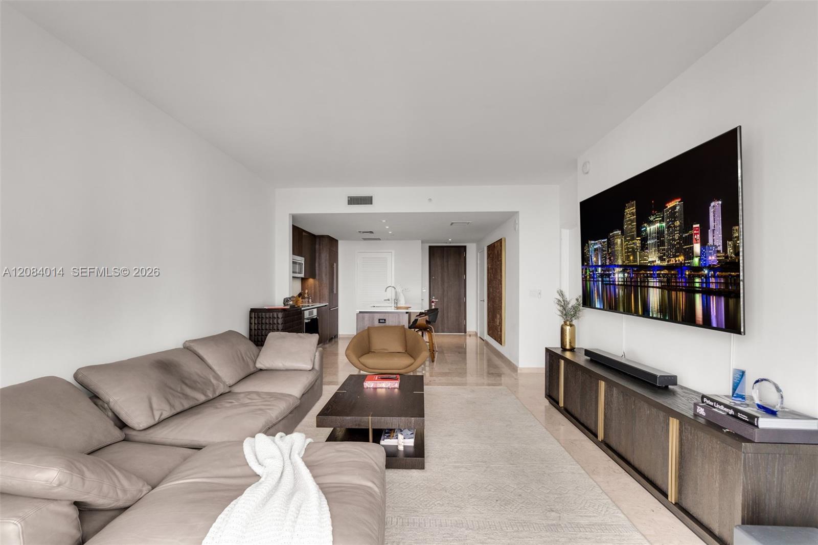 68 SE 6th St # 2406, Miami FL 33131 photo 5