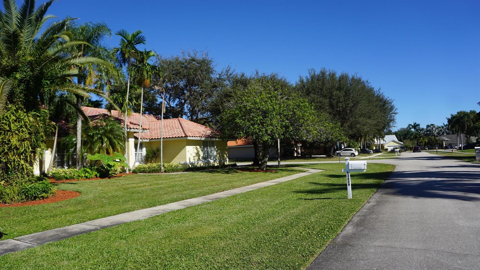 12629 Buckland Street, Wellington FL 33414 photo 4