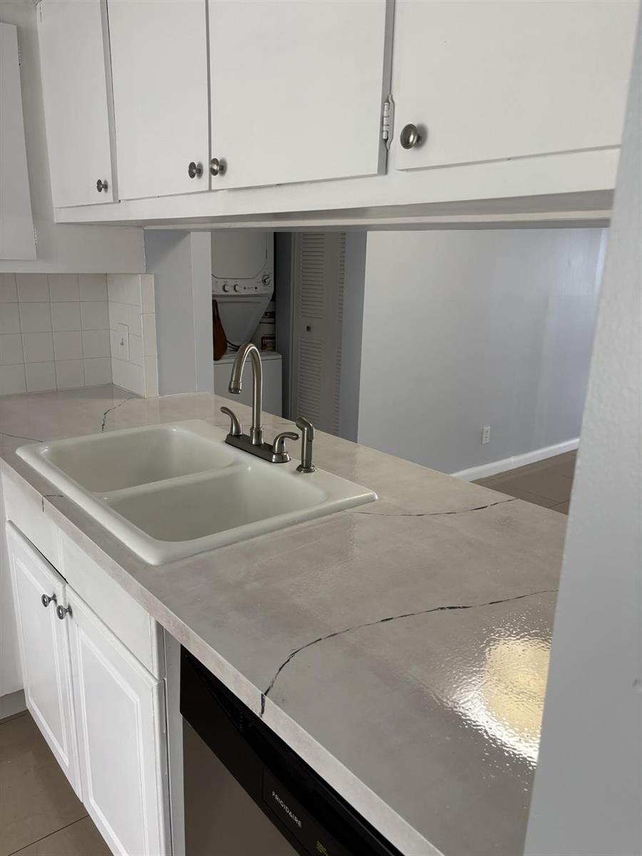 201 Lake Pointe Drive # 107, Oakland Park FL 33309 photo 5