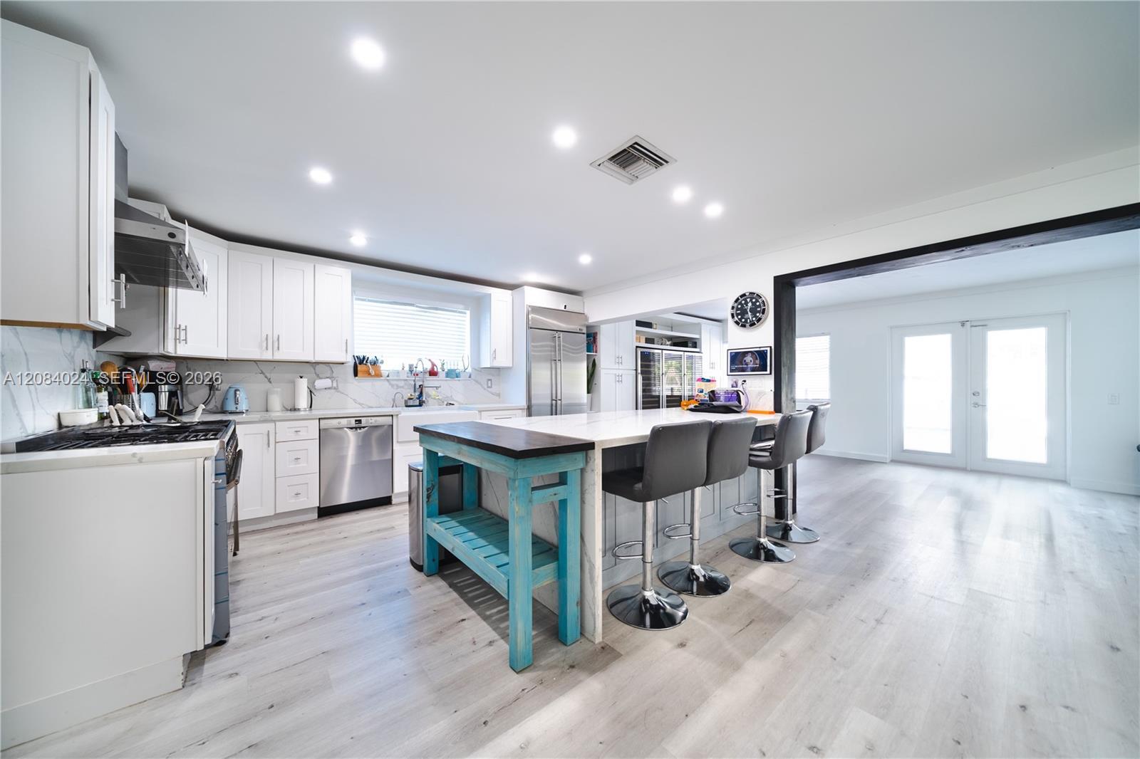 1301 Funston St, Hollywood FL 33019 photo 2
