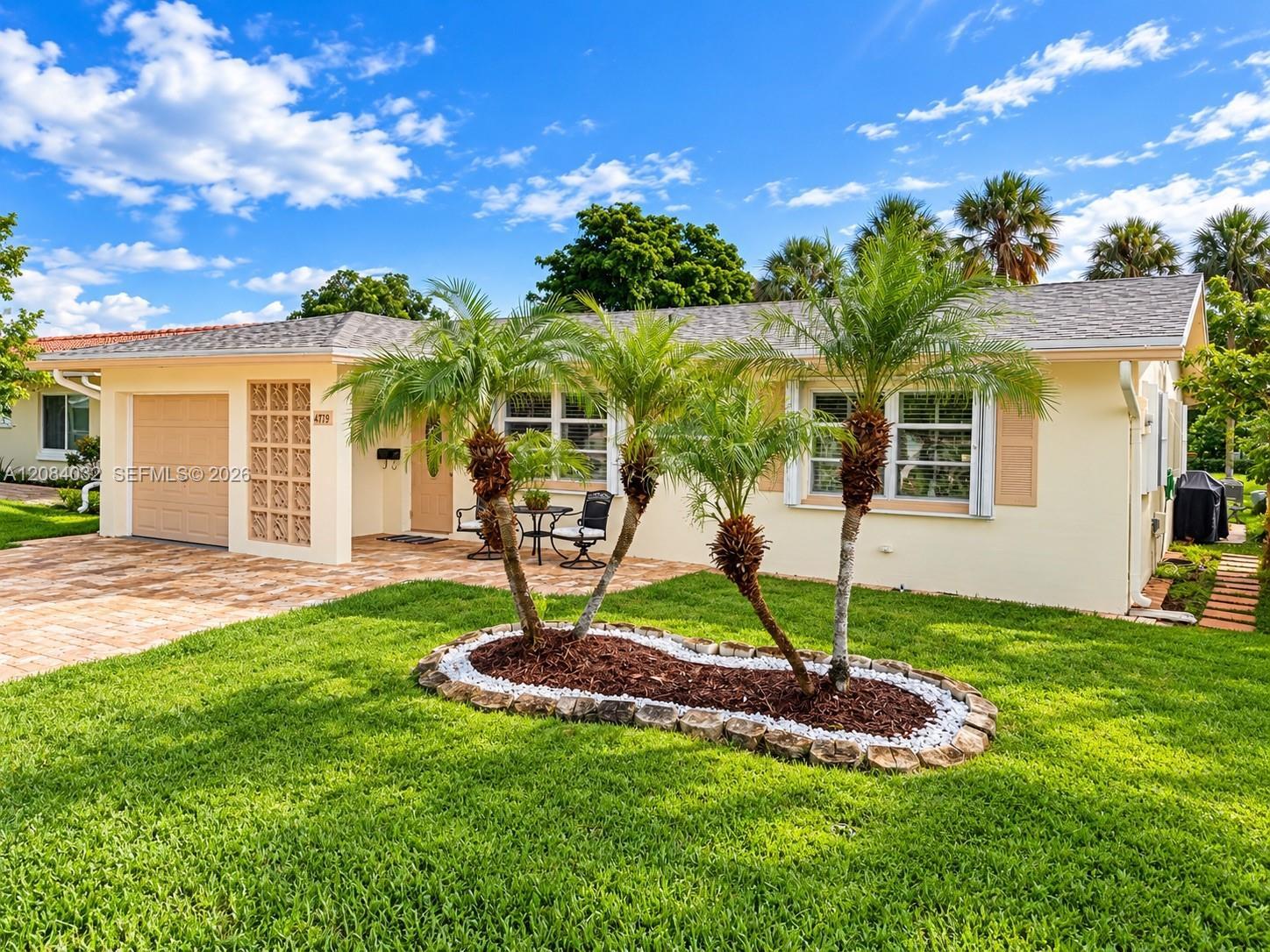 4719 NW 44th Ct, Tamarac FL 33319 photo 2