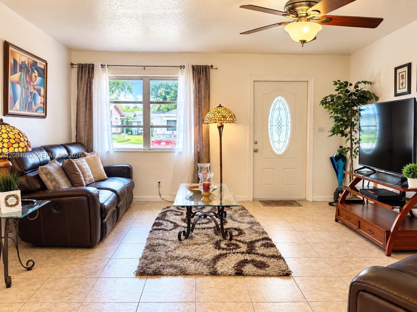 4719 NW 44th Ct, Tamarac FL 33319 photo 4