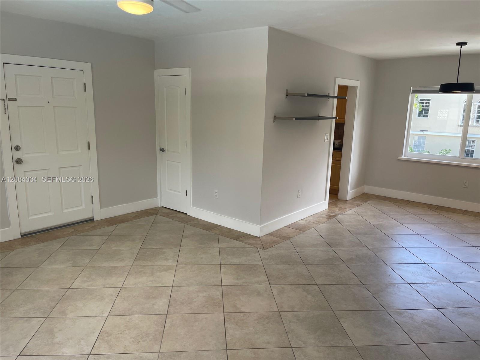 125 Edgewater Dr # 14, Coral Gables FL 33133 photo 5