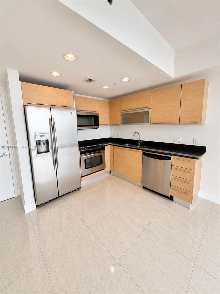 951 Brickell Ave # 1609, Miami FL 33131 photo 2