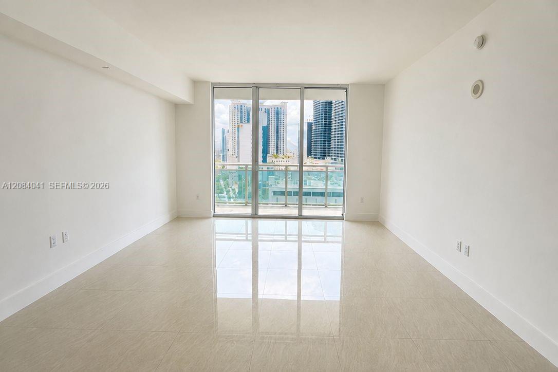 951 Brickell Ave # 1609, Miami FL 33131 photo 4