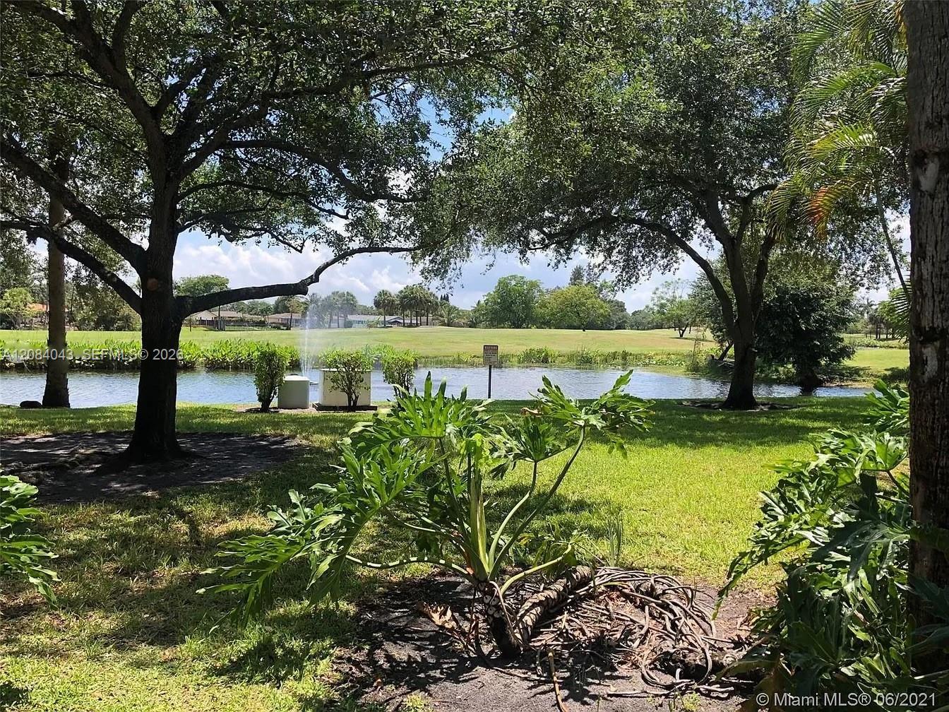 2431 SW 82nd Ave # 202, Davie FL 33324 photo 3