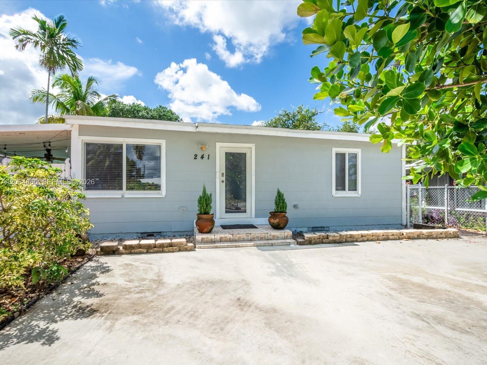 241 SW 3rd Ter, Dania Beach FL 33004 photo 2