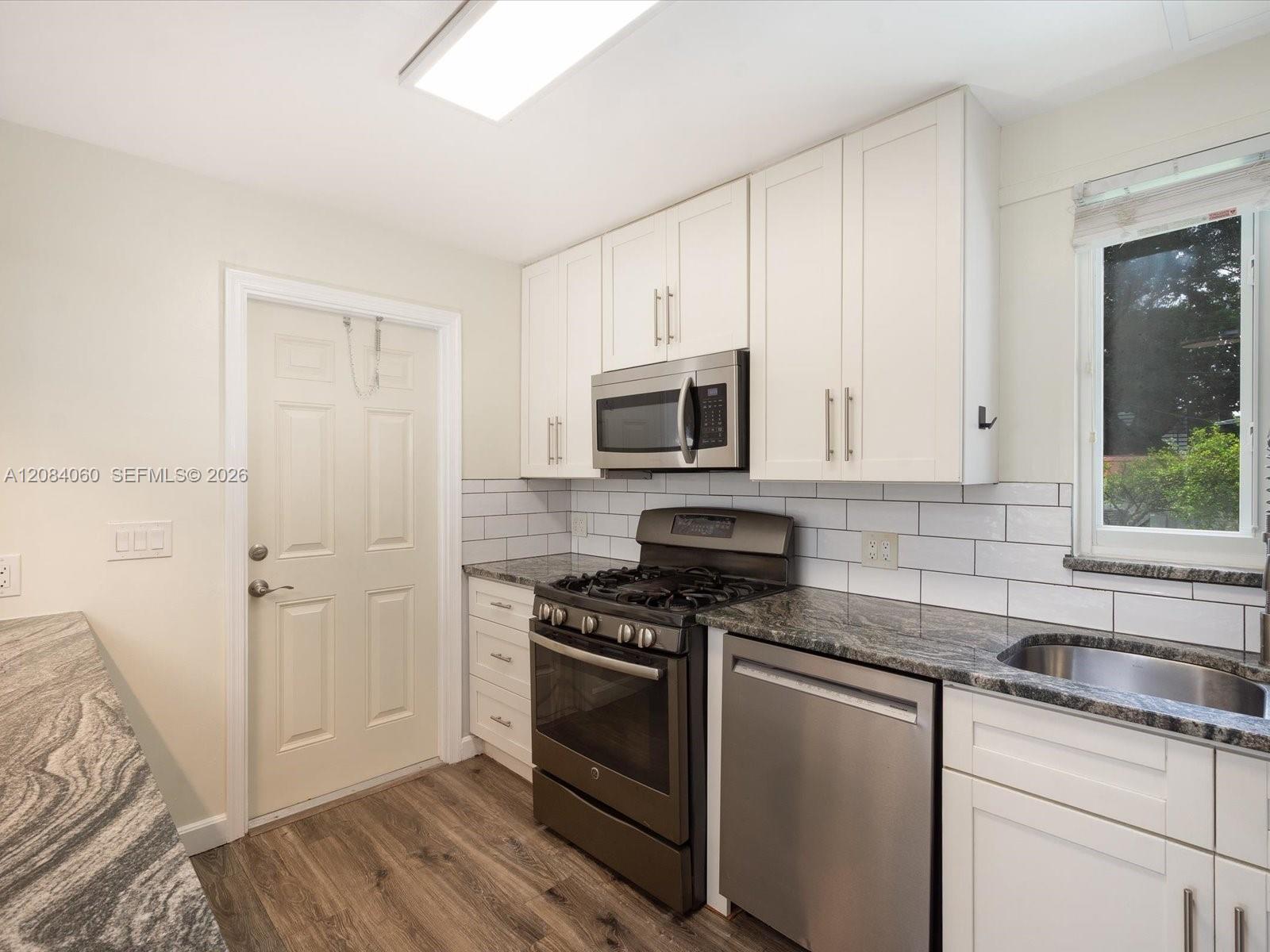241 SW 3rd Ter, Dania Beach FL 33004 photo 5