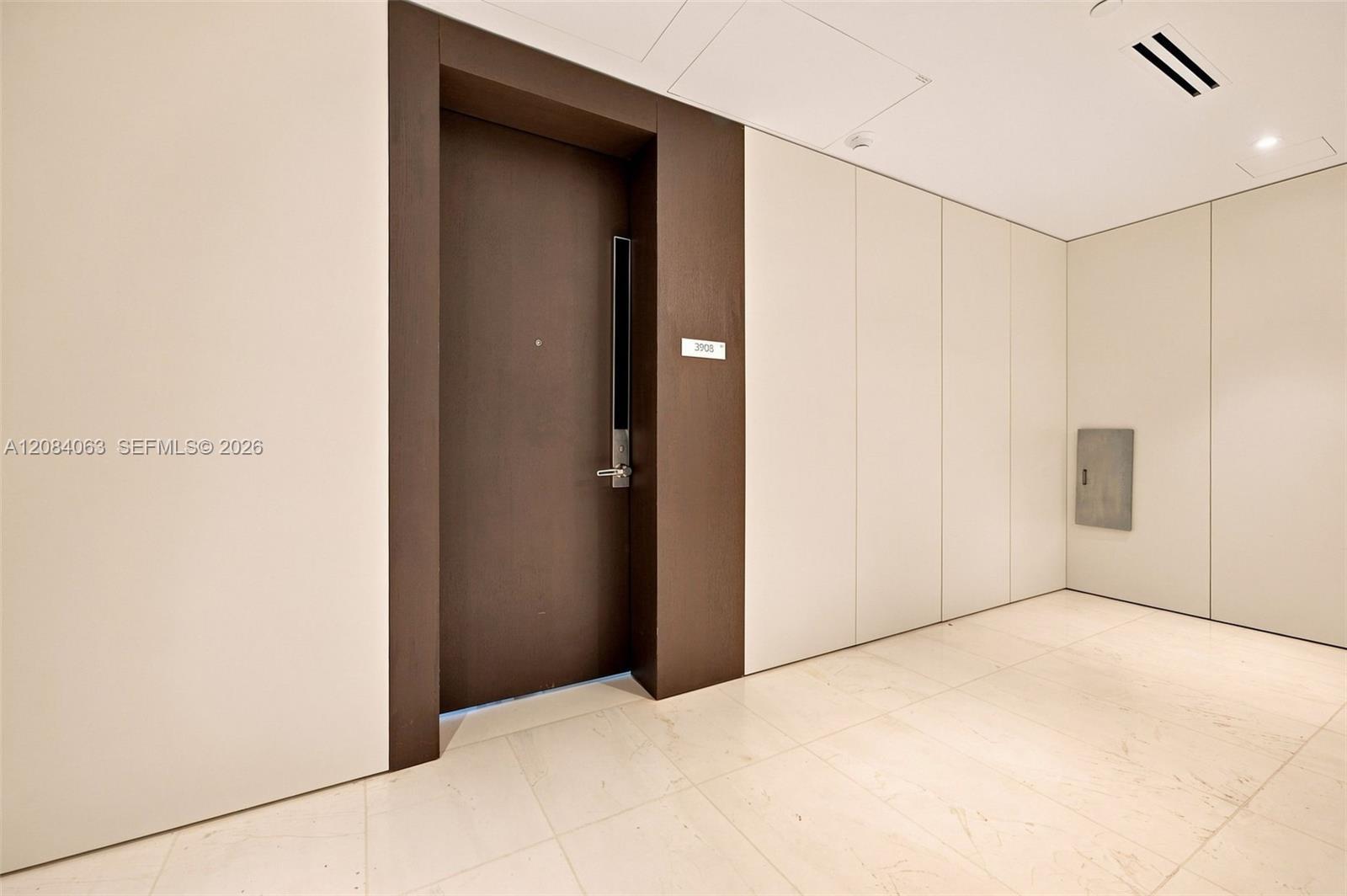 300 Biscayne Blvd Way # 3908, Miami FL 33131 photo 4
