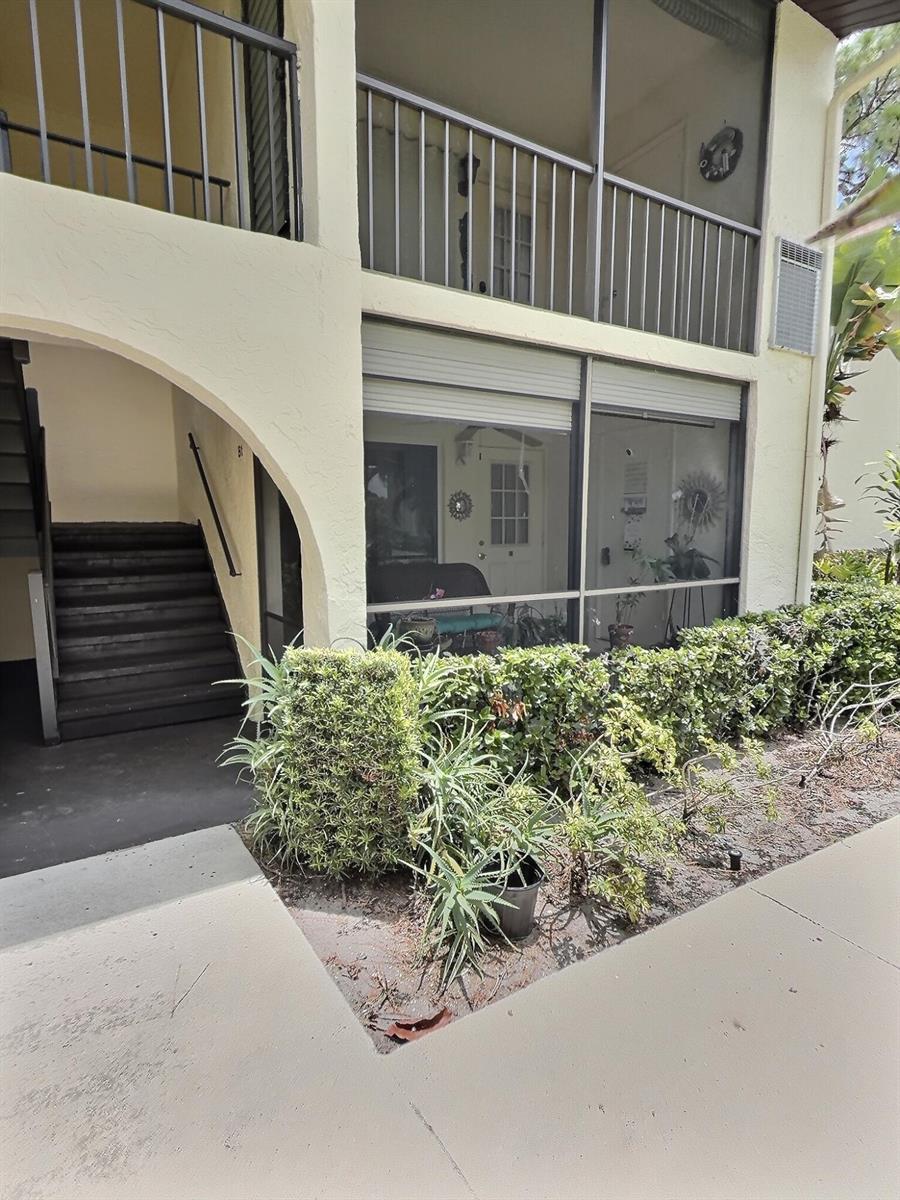 3531 PINE TREE Court # 1, FL 33463 photo 4