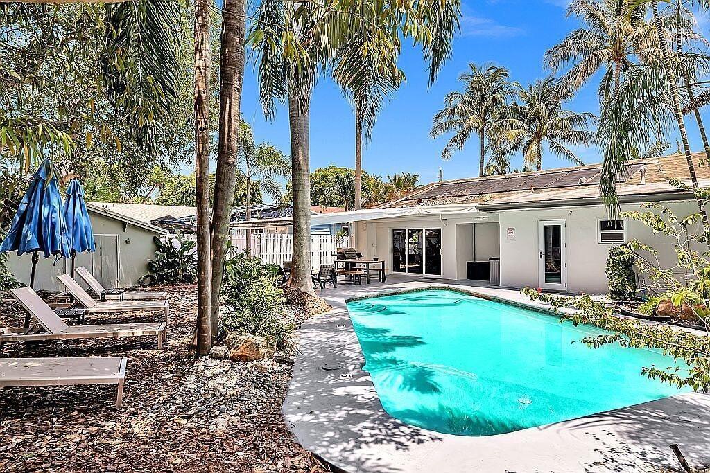 1580 NE 35TH Street, Oakland Park FL 33334 photo 2