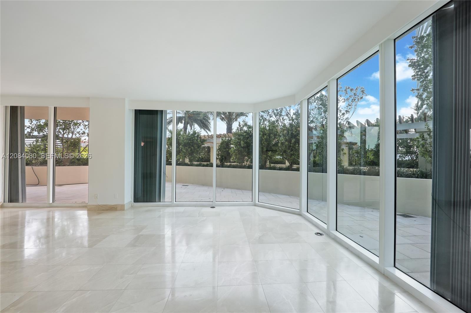 300 S Pointe Dr # 303, Miami Beach FL 33139 photo 2