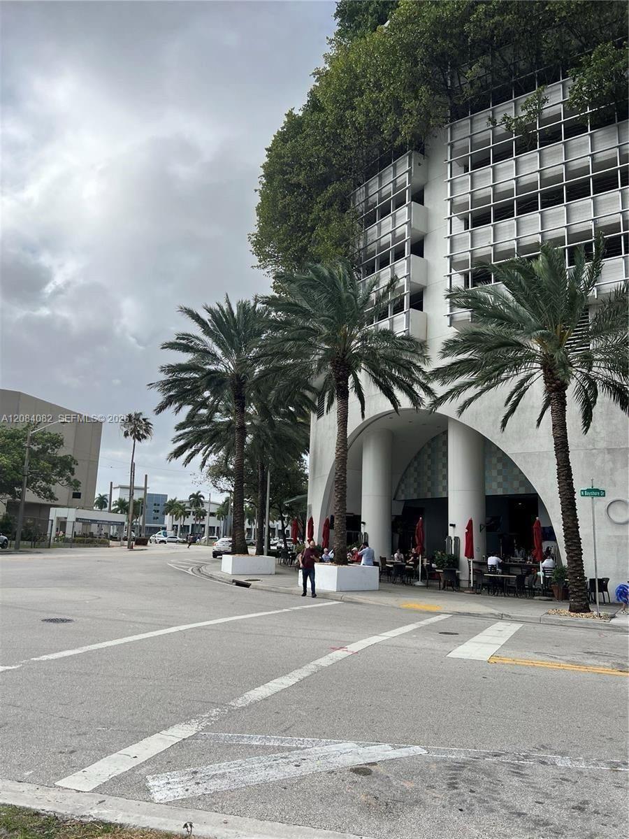 1750 N Bayshore Dr # 3402, Miami FL 33132 photo 3
