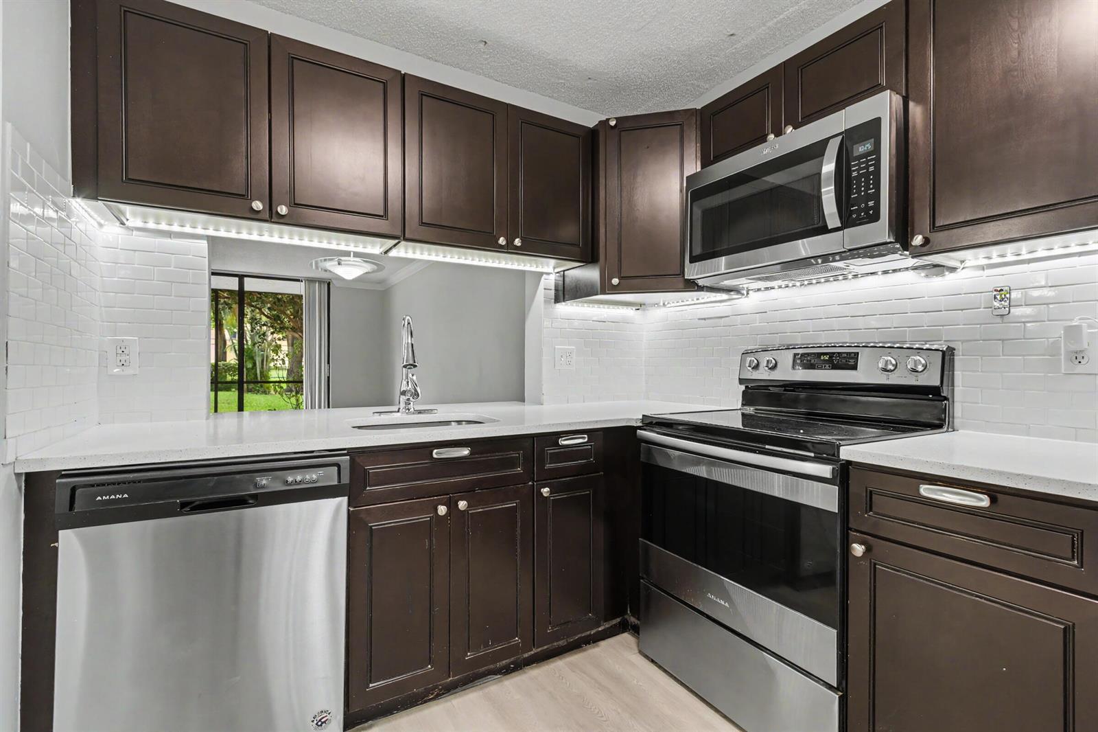 1230 S MILITARY Trail # 2014, Deerfield Beach FL 33442 photo 2