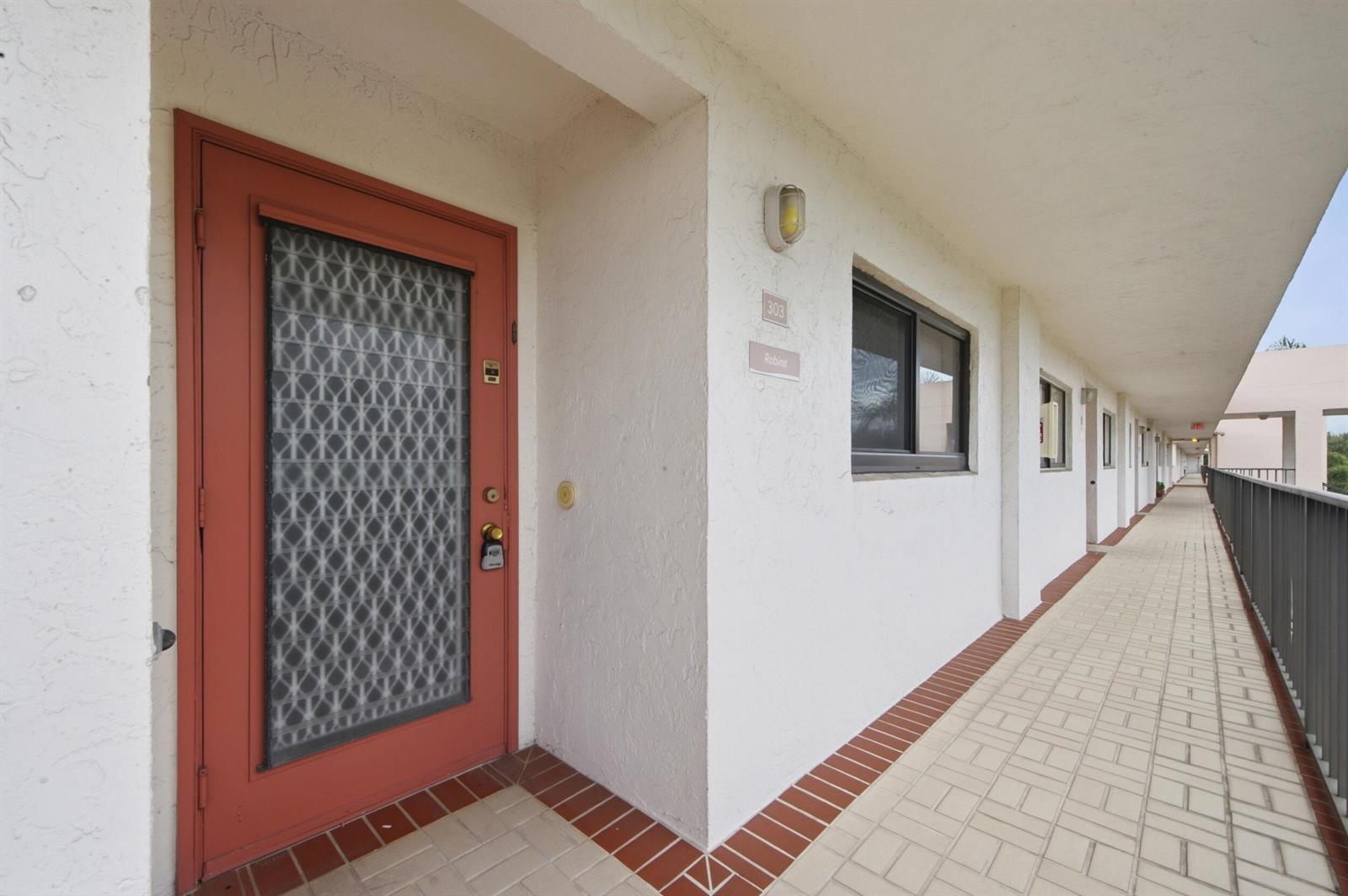 15075 WITNEY Rd #303, Delray Beach FL 33484 photo 3