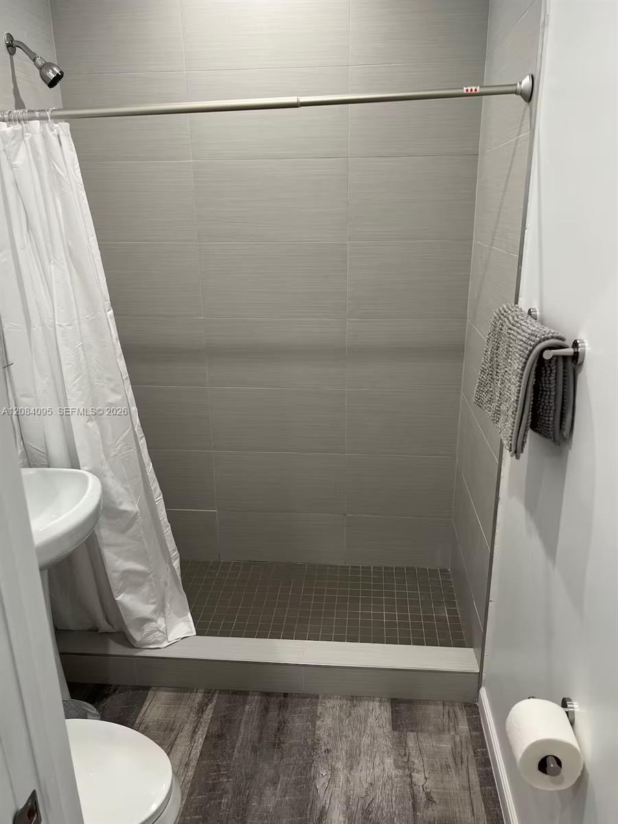 2285 NW 2nd St # 5, Miami FL 33125 photo 2