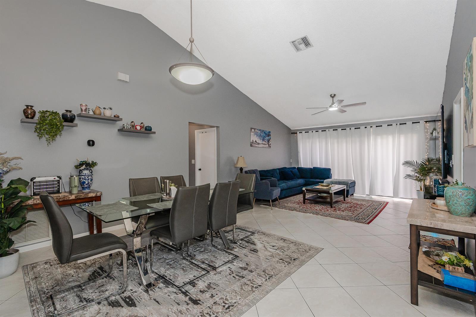7143 WISTERIA Way, Tamarac FL 33321 photo 5