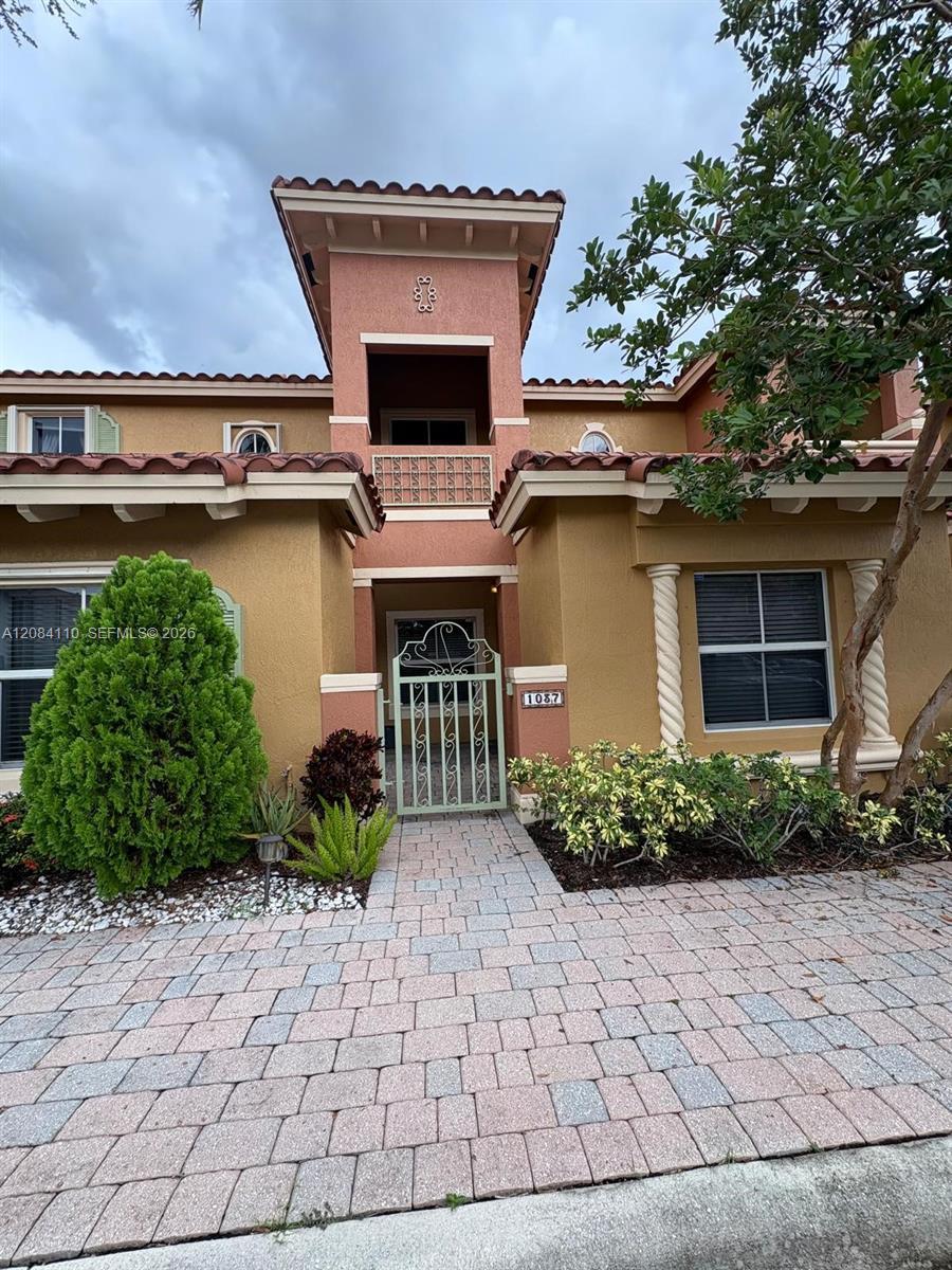 1037 SW 143rd Ave # 1305, Pembroke Pines FL 33027