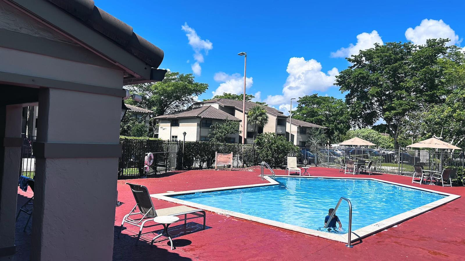 9891 NOB HILL Lane # 9891, Sunrise FL 33351 photo 3